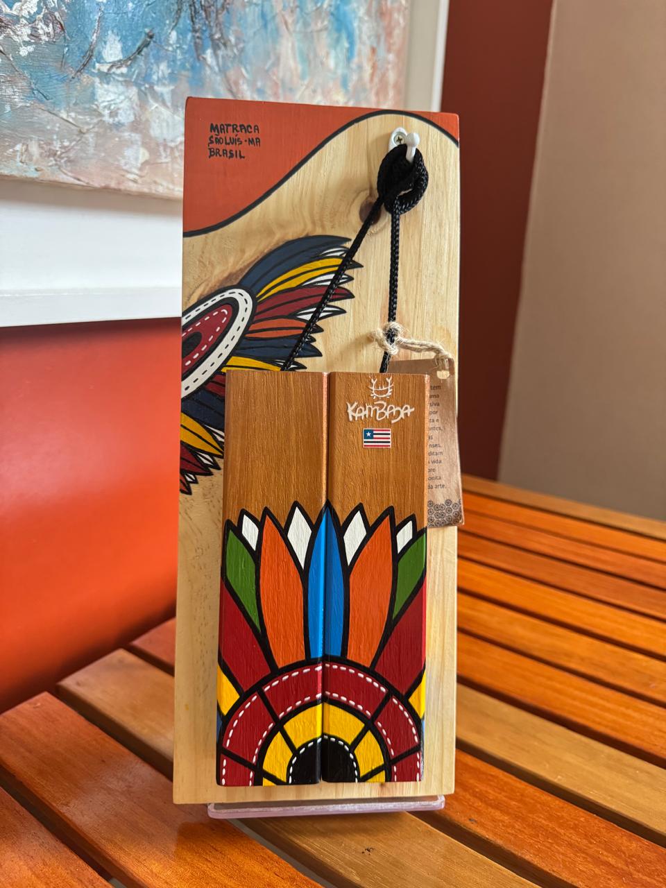 Matraca Grande com Suporte – Edição Cocar