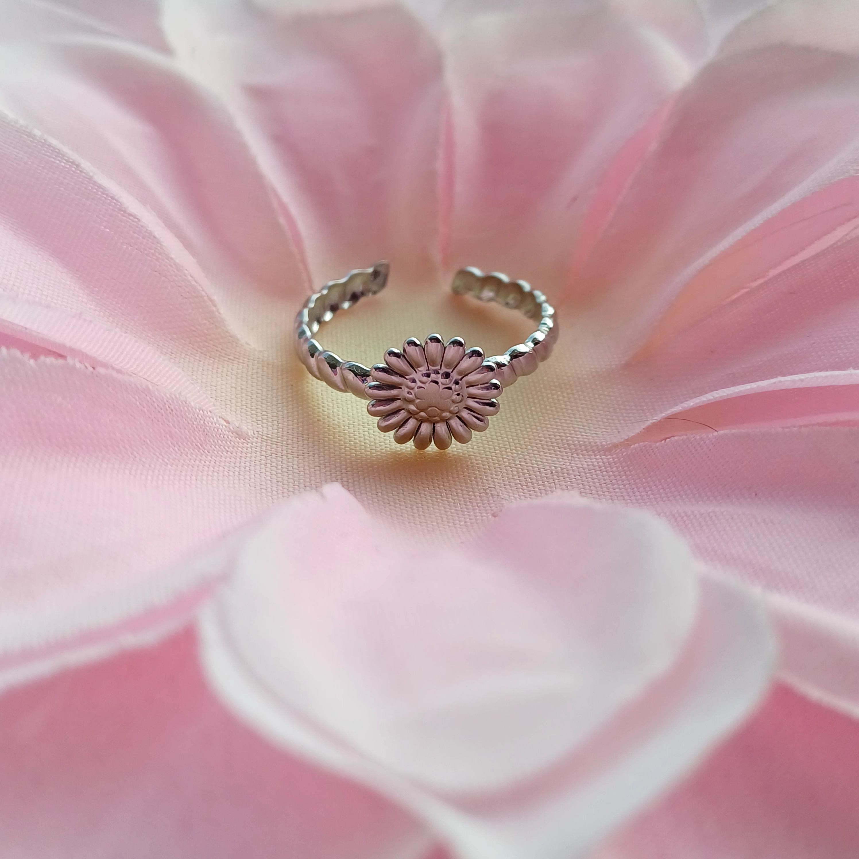 Bloom Ring