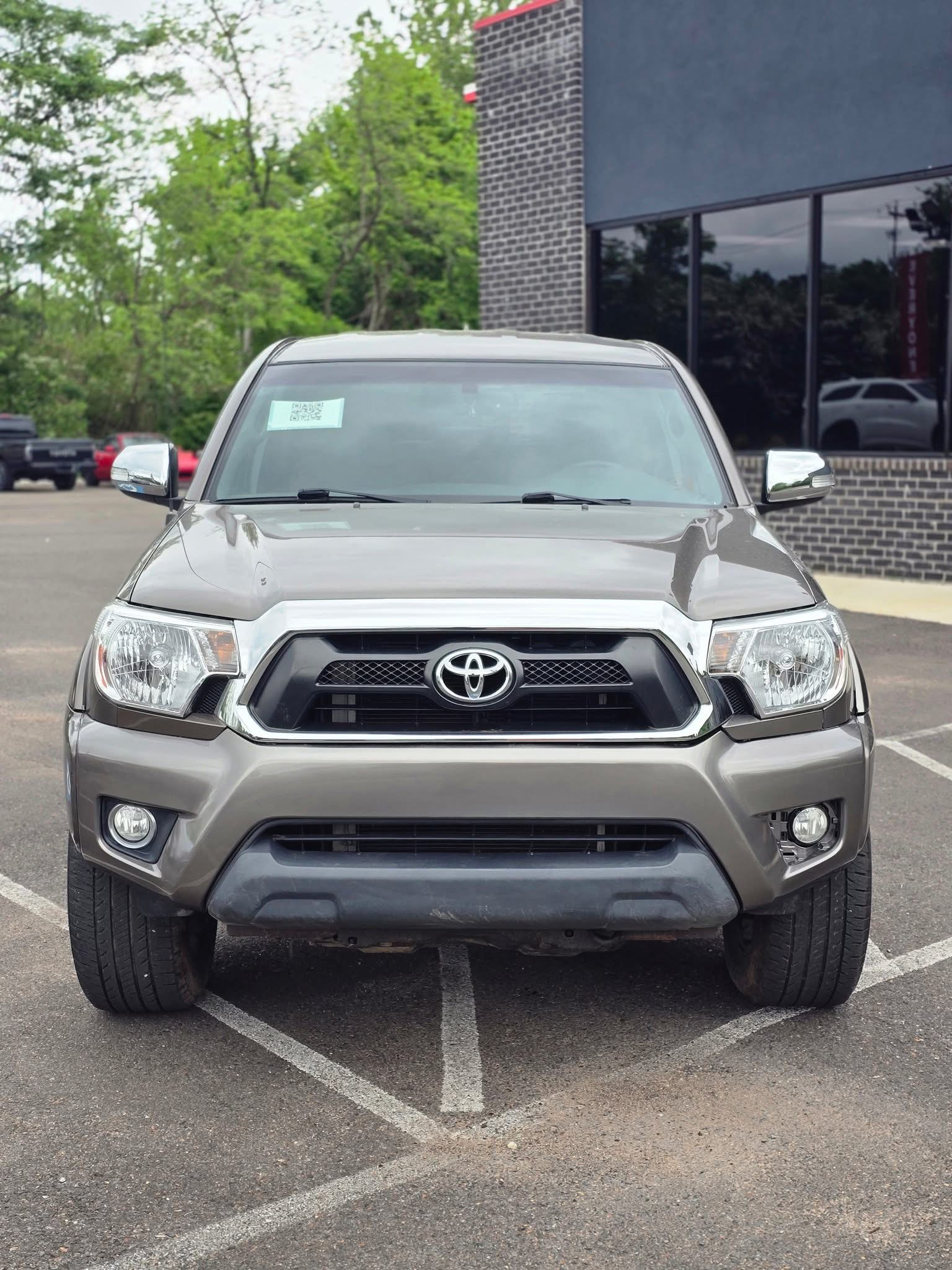2013 Toyota Tacoma Limited – Double Cab 4x4