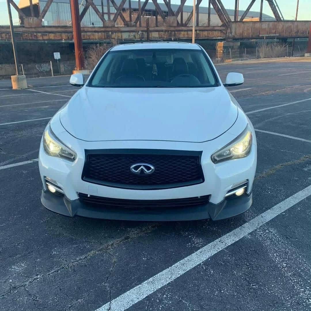 Infiniti Q50 Sedan