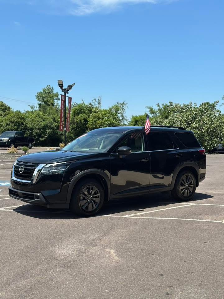 🚗 2022 Nissan Pathfinder SV