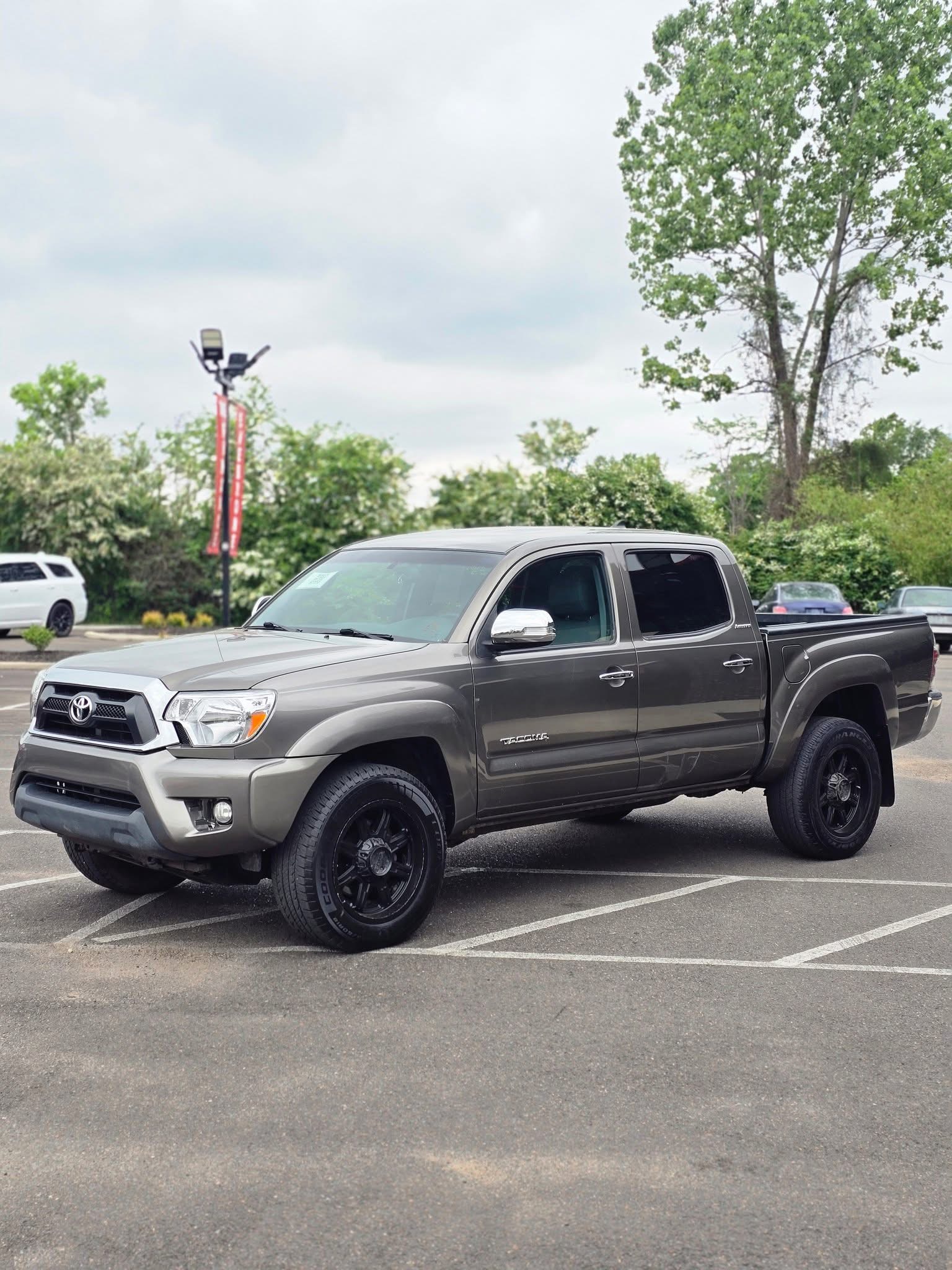 2013 Toyota Tacoma Limited – Double Cab 4x4