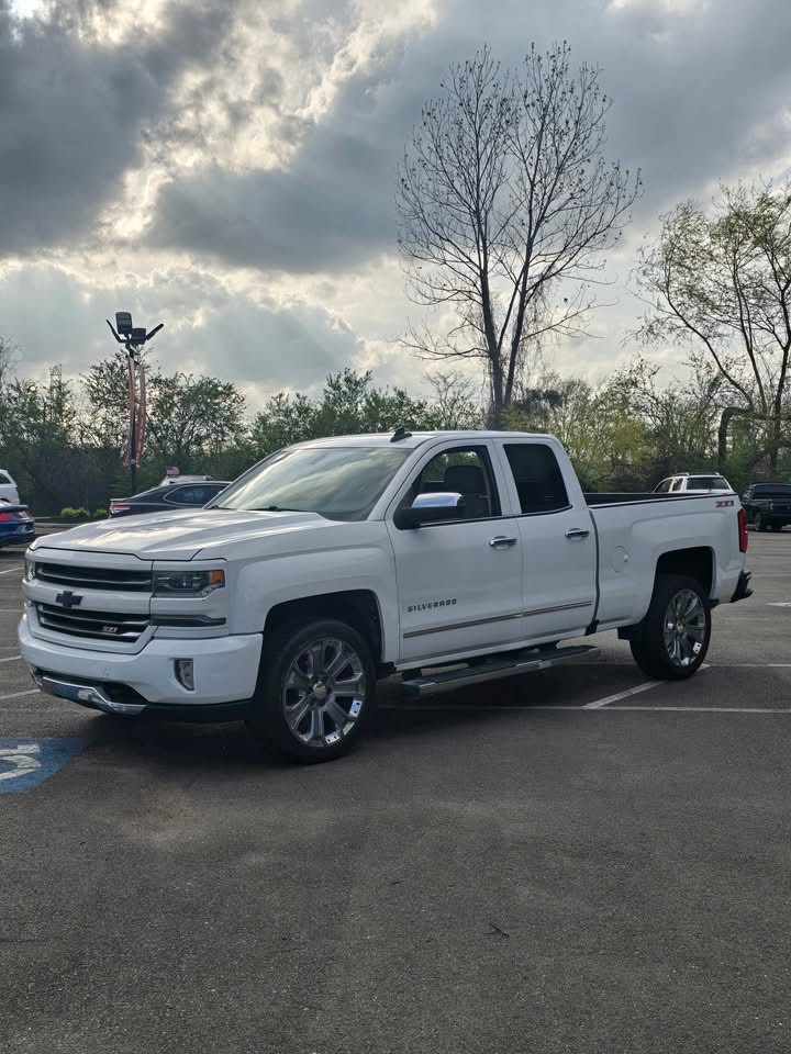 2017 Chevy Silverado K1500 LTZ – 4x4 Powerhouse! 🔥