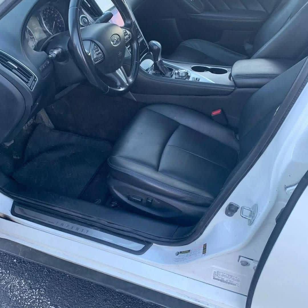 Infiniti Q50 Sedan