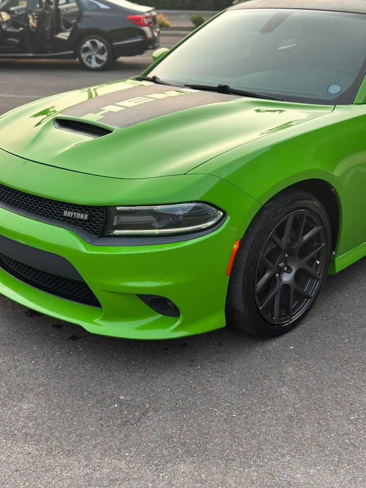 Dodge Charger SRT