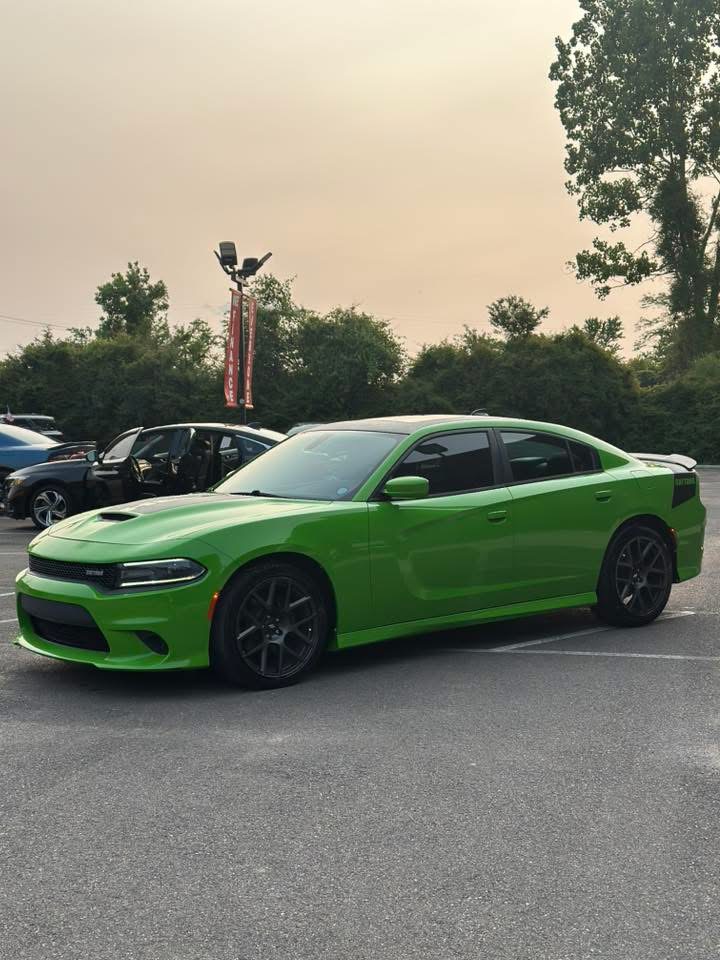 Dodge Charger SRT