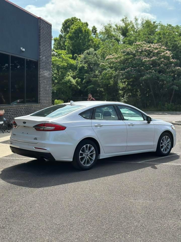 Ford Fusion Sedan