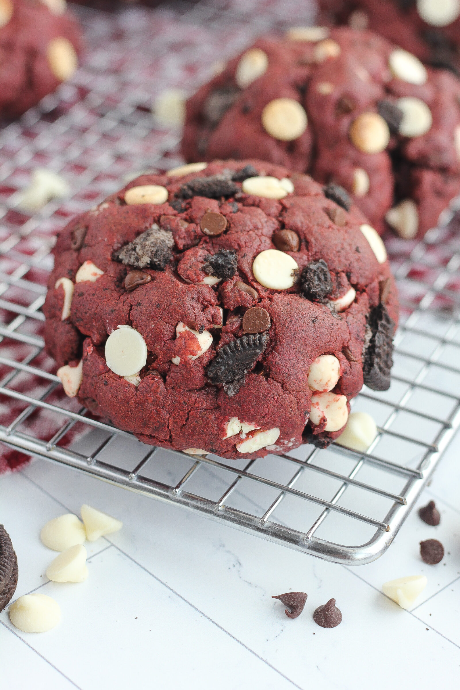 Red velvet white chocolate Oreo cookies