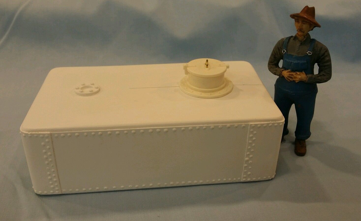 1:20.3 Small Track side or Small Flat car Tank