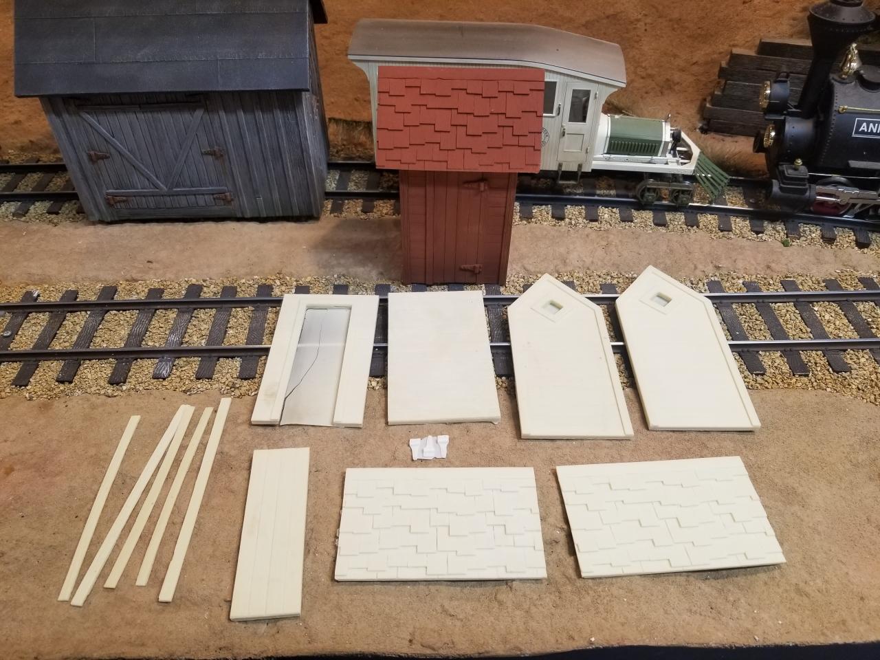 1:20.3 scale Outhouse