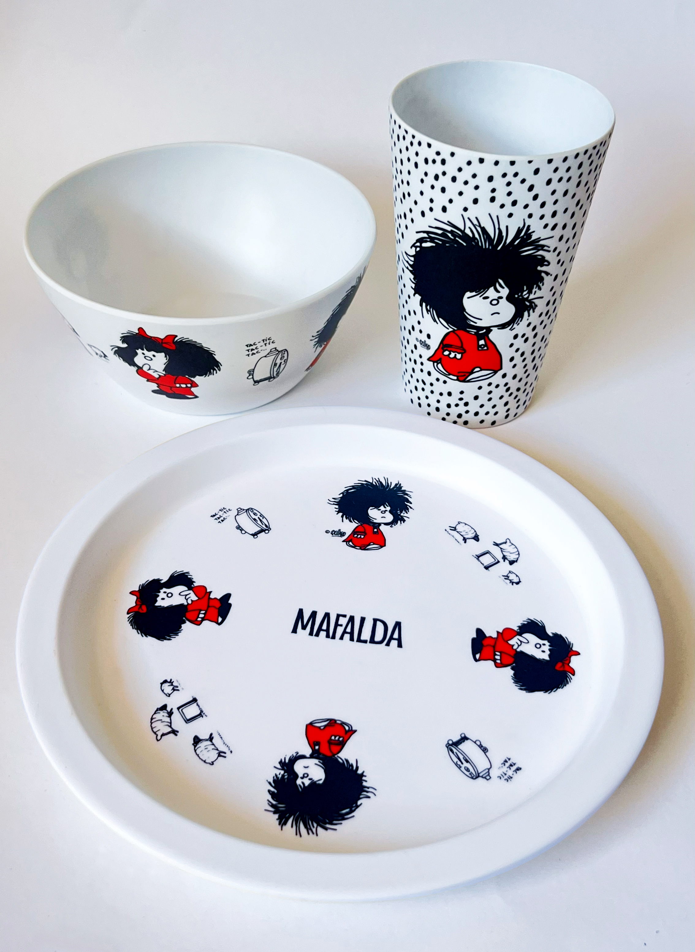 Set de vajilla de melamina Mafalda Despeinada