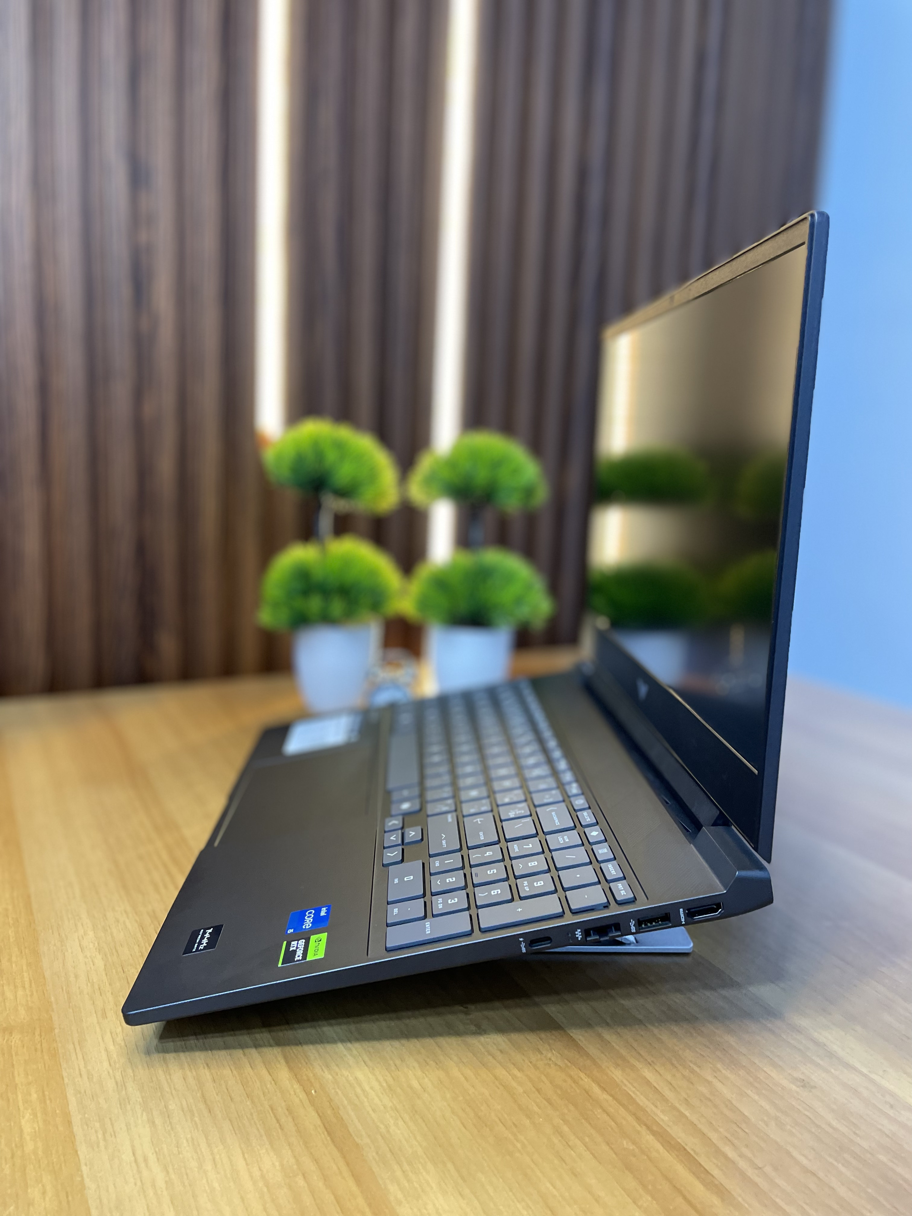 VICTUS By HP Gaming Laptop 15-fa2013dx