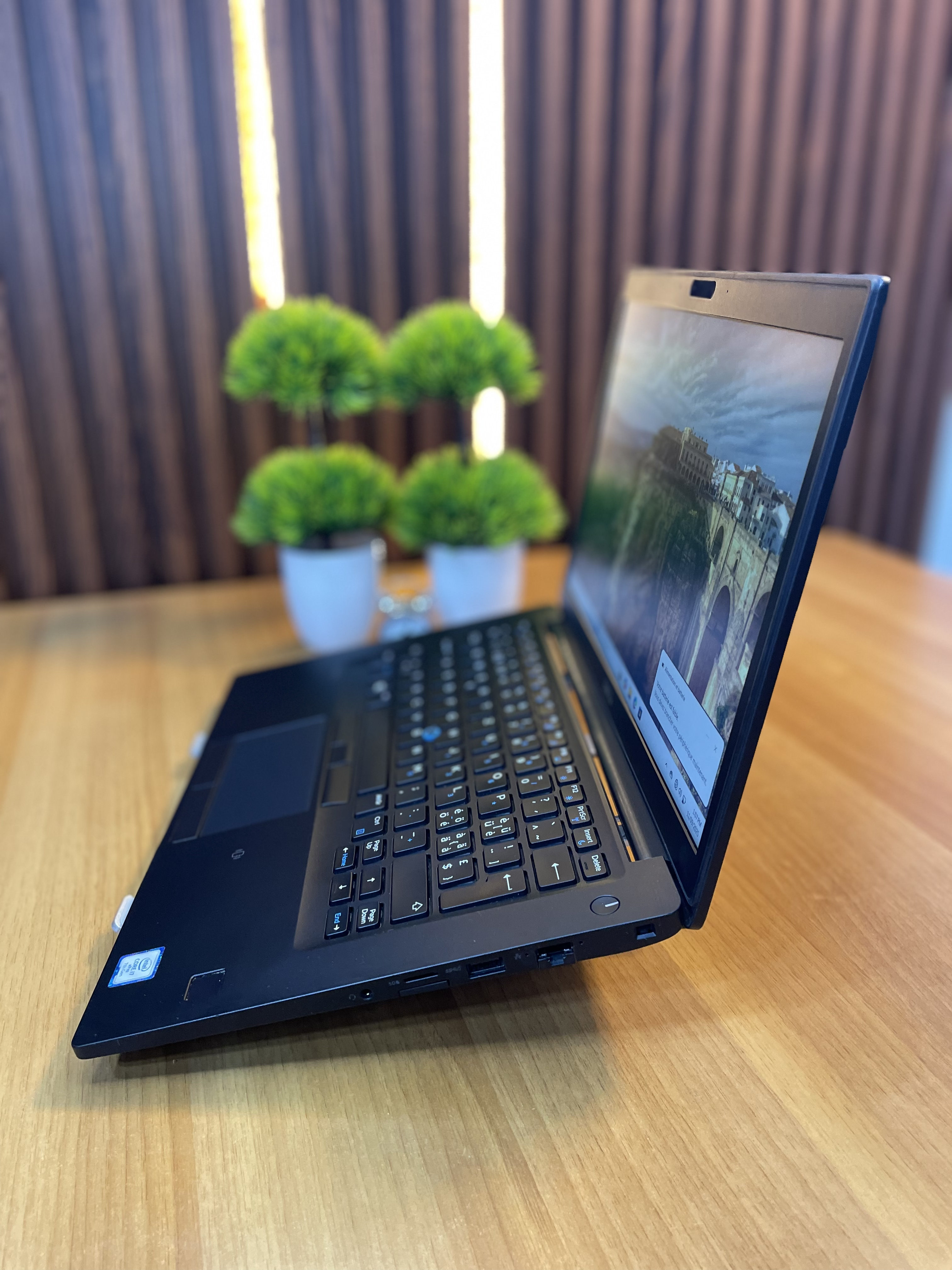 Dell Latitude 7490