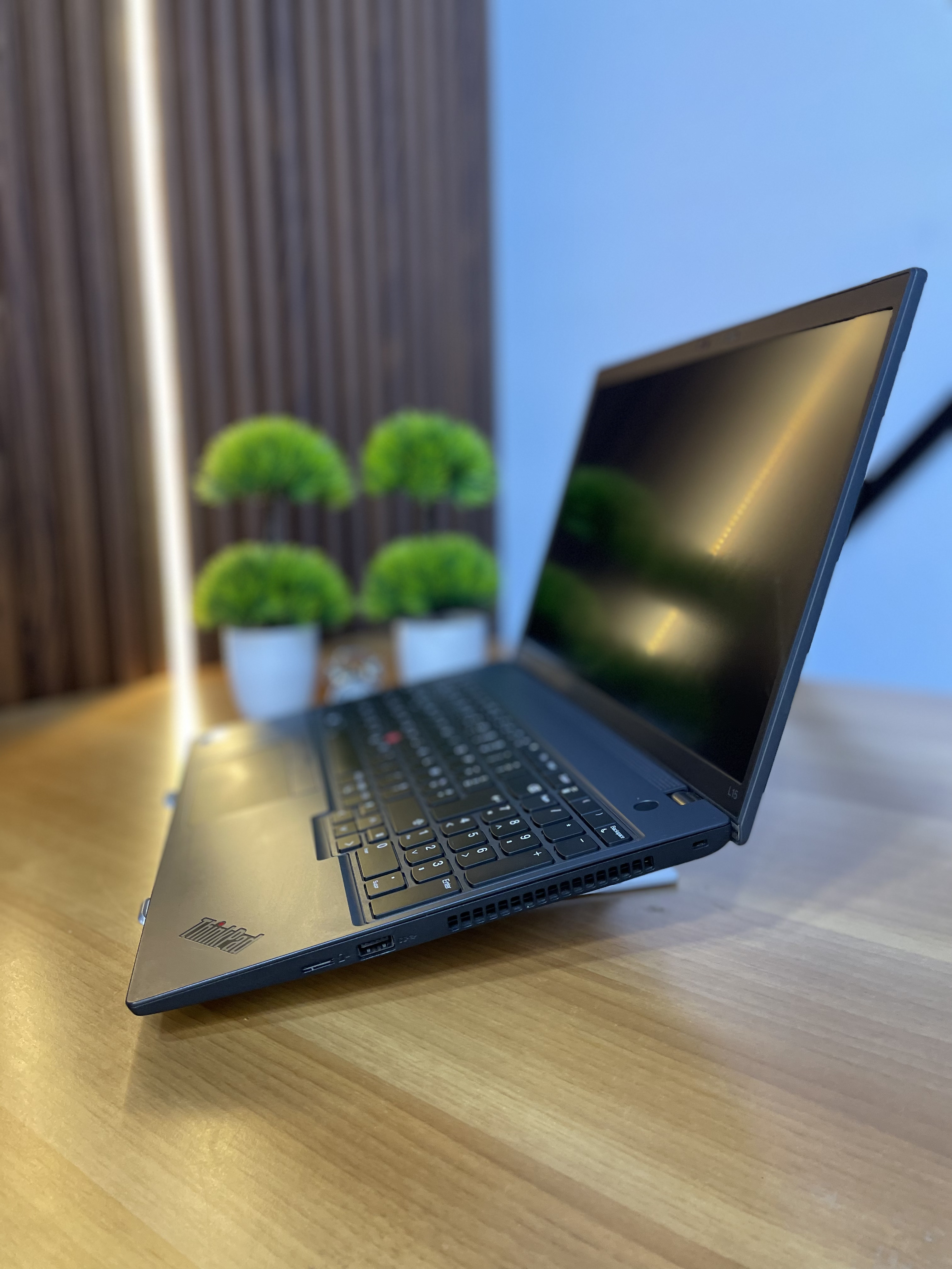 Lenovo ThinkPad L15 13em génération 