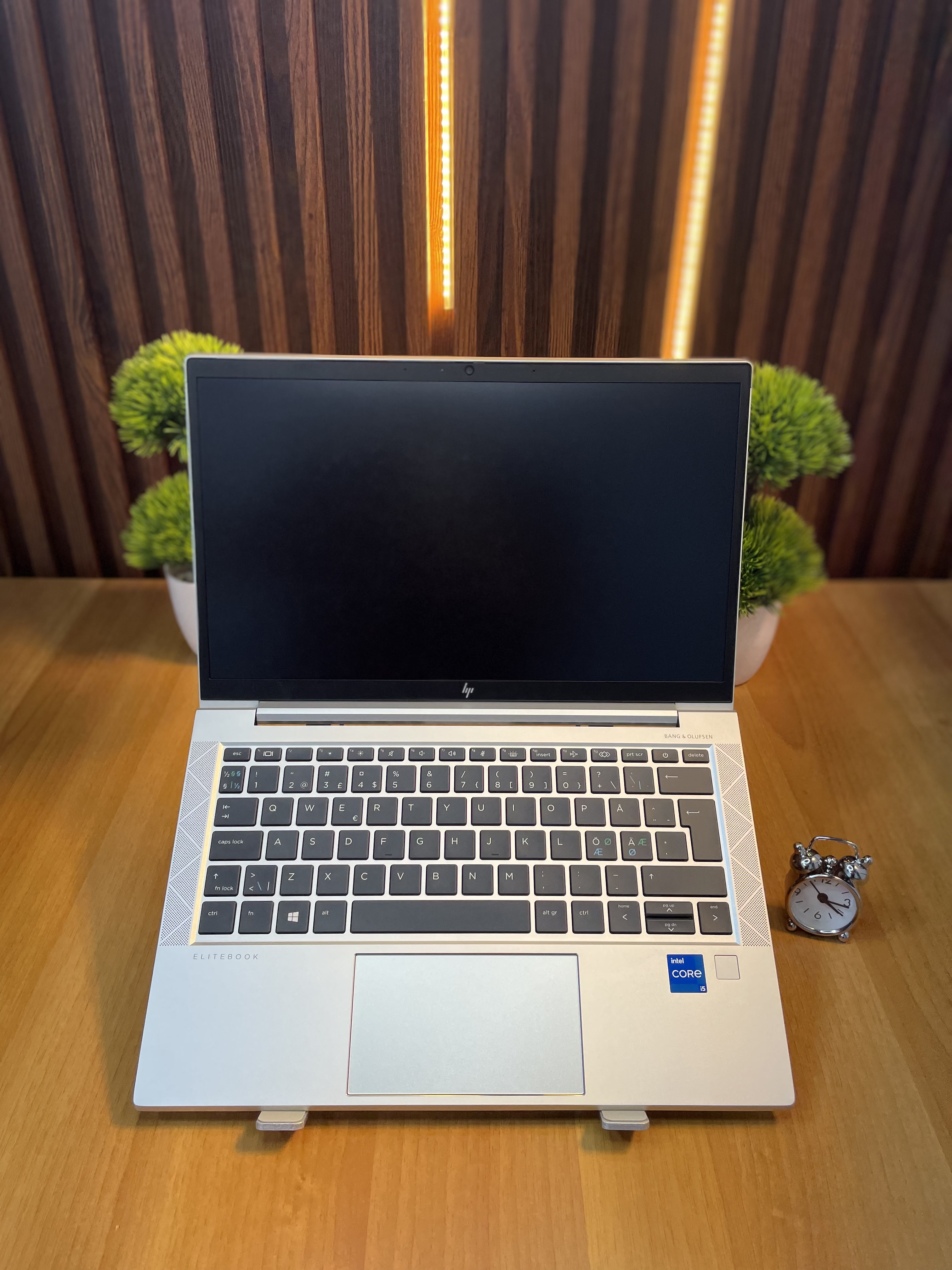 HP EliteBook 830 G8 - 11ème génération