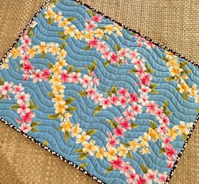 Barking Dog Blankets 'Leilani' Dog Blanket Cat Blanket