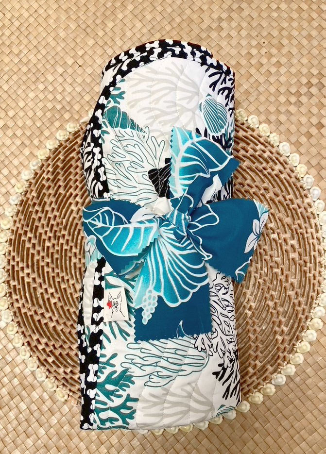 Black Coral Reef Barking Dog Blanket