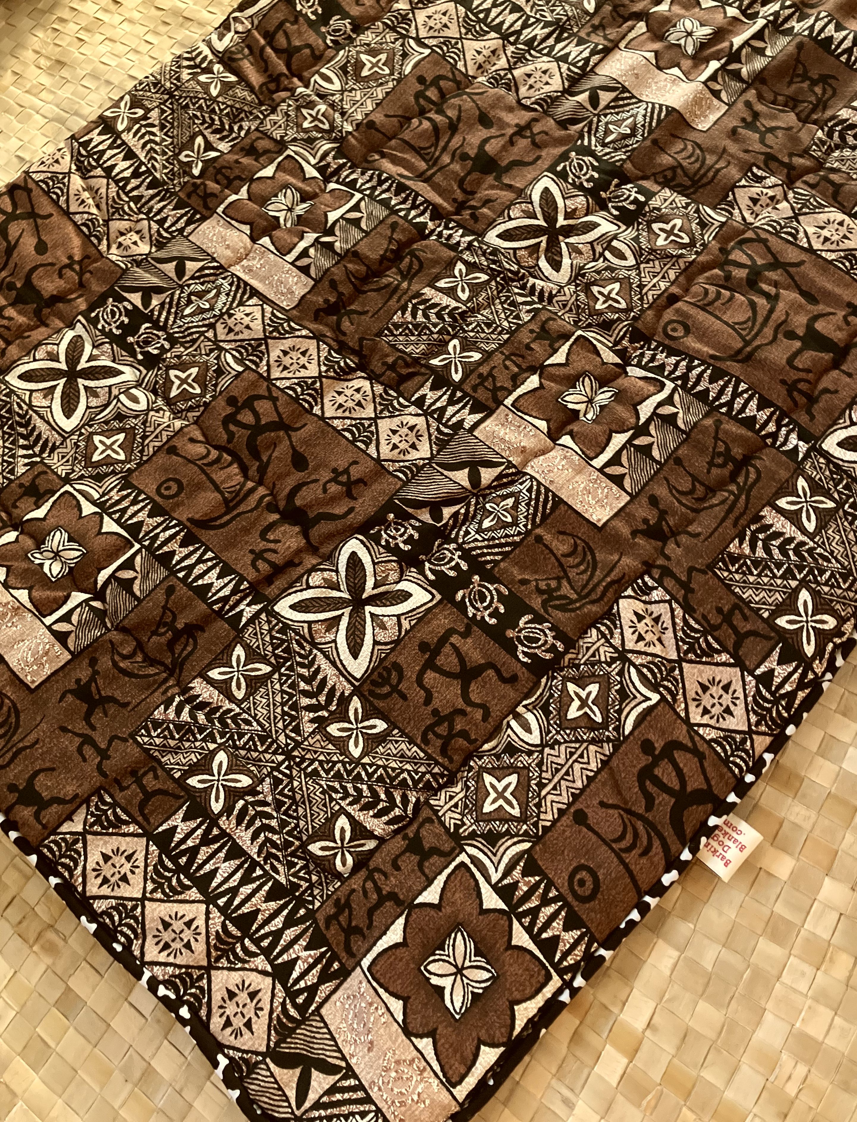 Brown Dog with Hawaiian Print Barking Dog Blanket