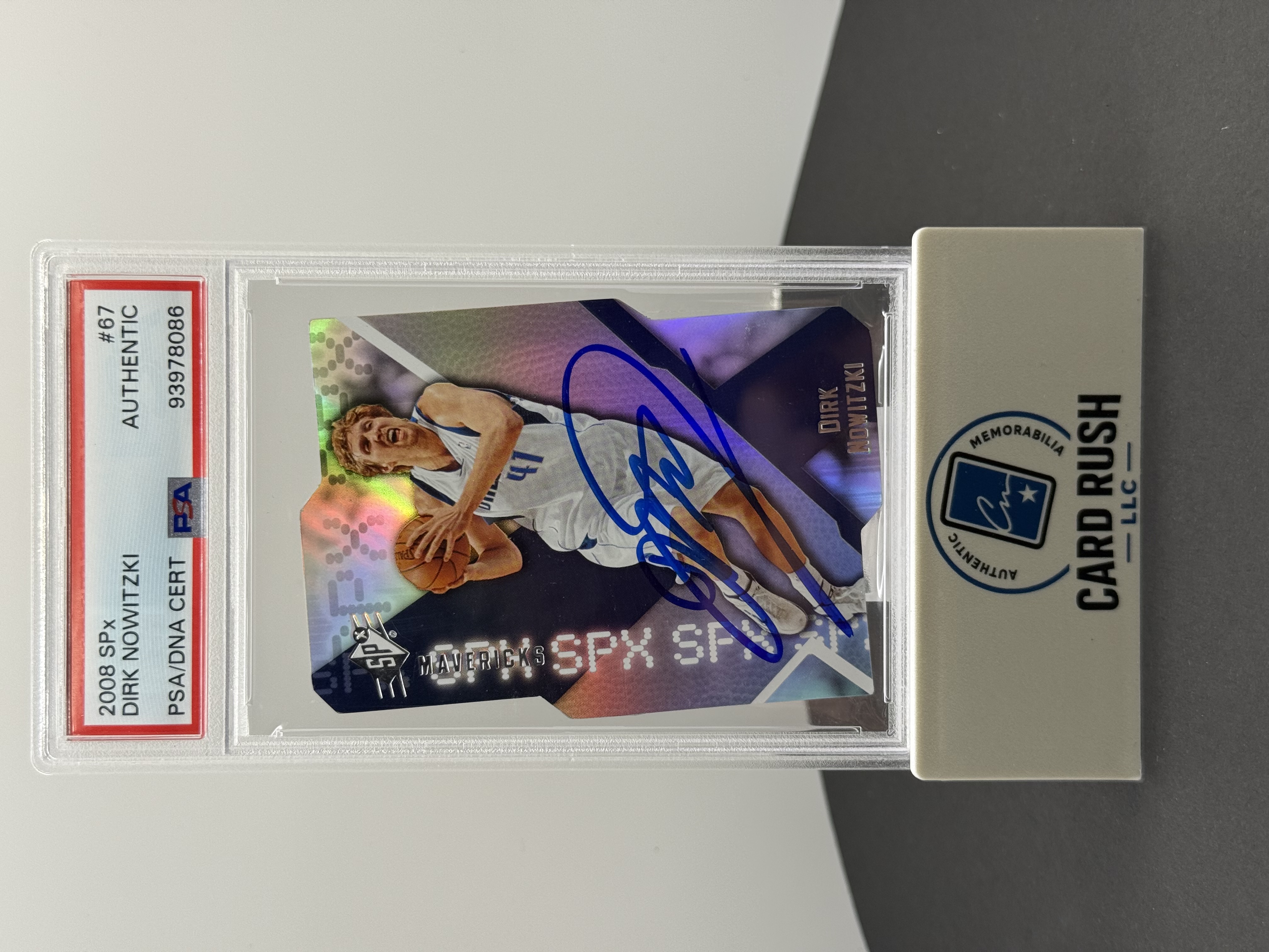 2008 SPx Dirk Nowitzki Signed Basketball Card
