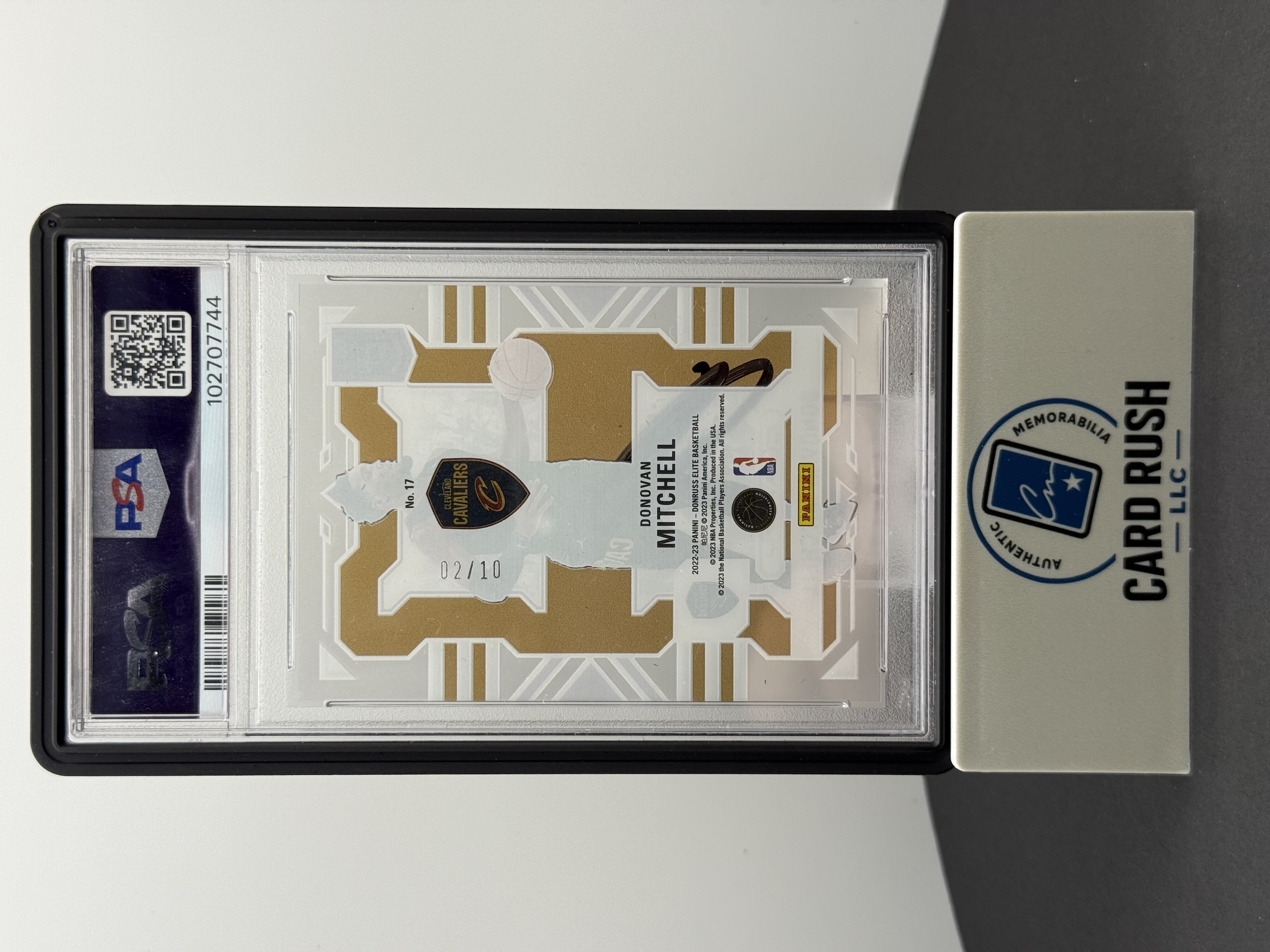 2022 Donruss Elite Donovan Mitchell Clarity Gold Basketball Card