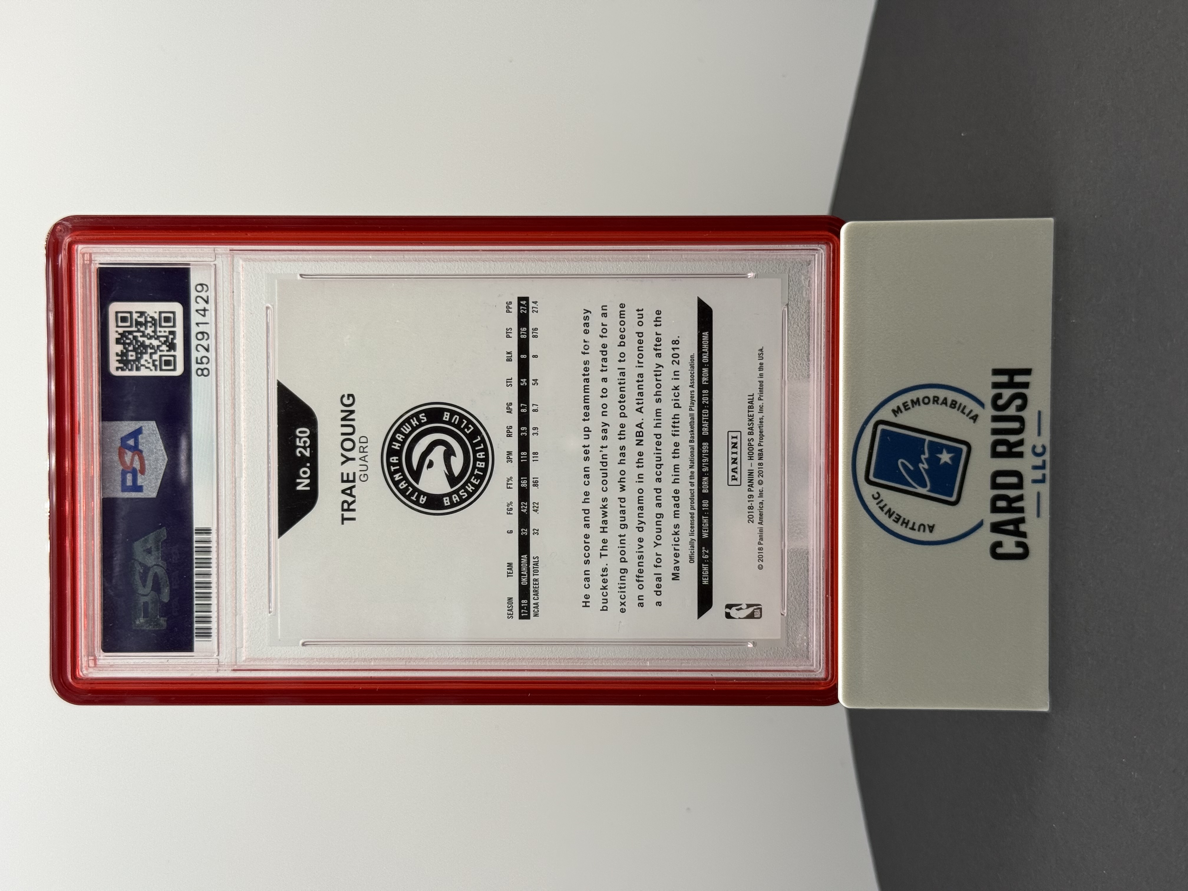 2018-19 Trae Young Signed Rookie NBA Hoops Card