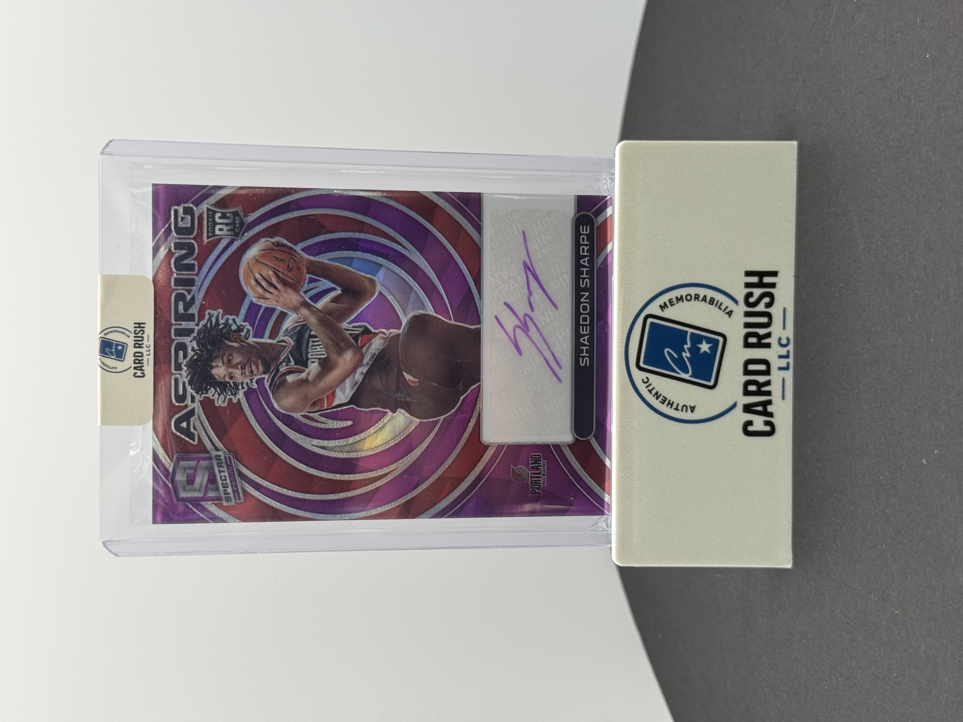 2022-23 Panini Spectra Shaedon Sharpe Autographed Rookie Card