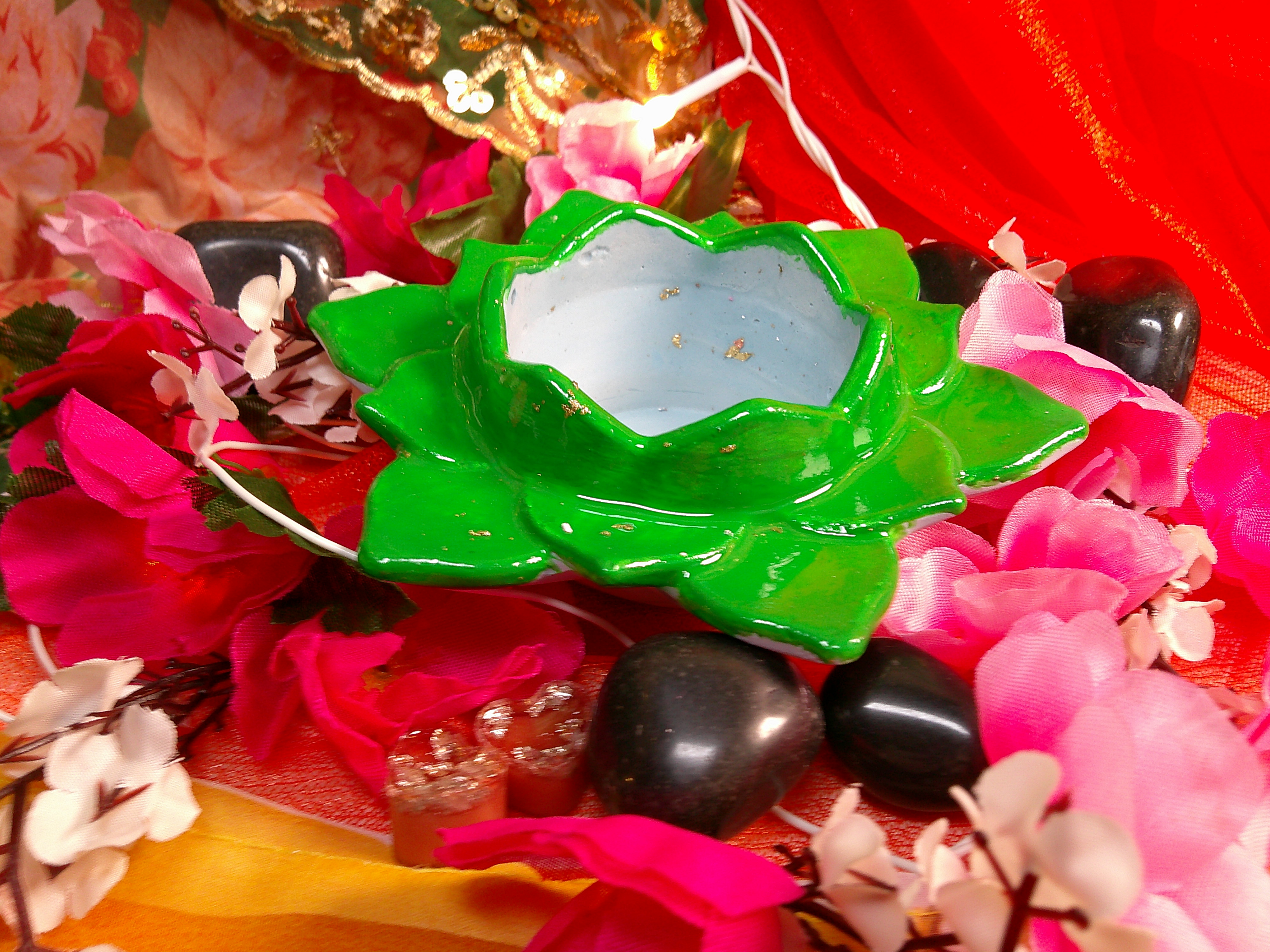 Green Lotus-Shaped Lamp(Diya)