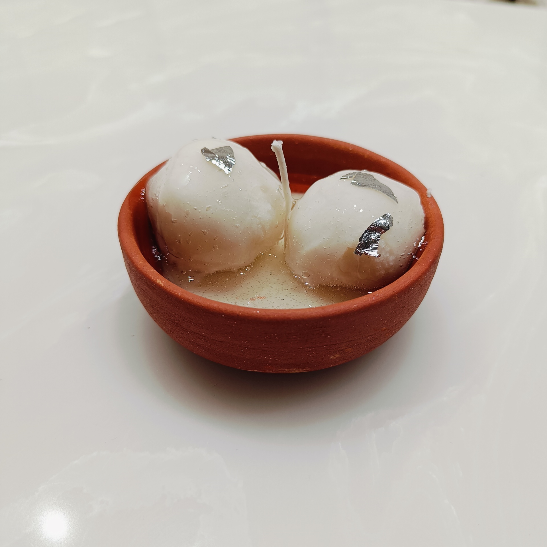 Rasgulla Candle in Terracotta Bowl 