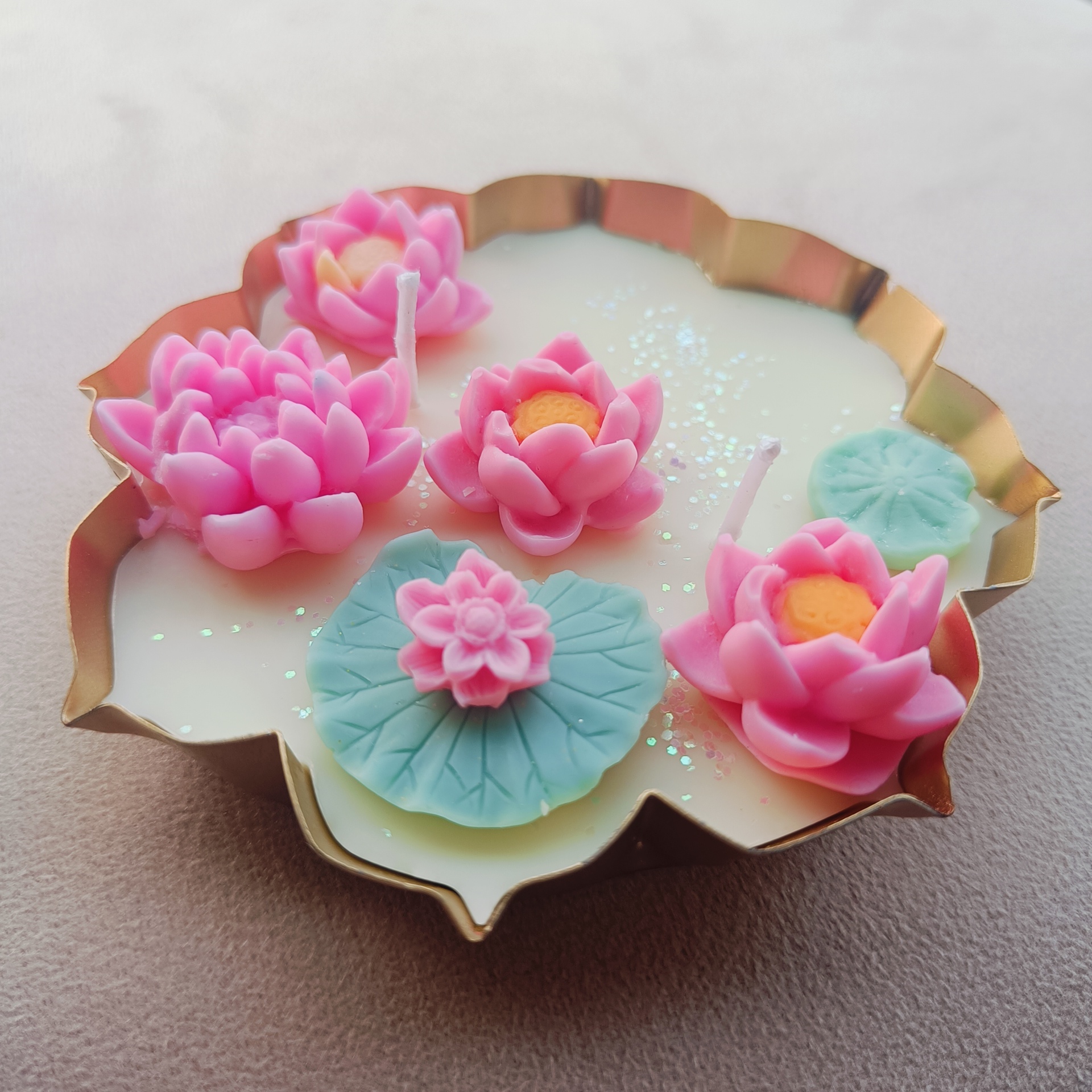 Scented Lotus Urli Candle