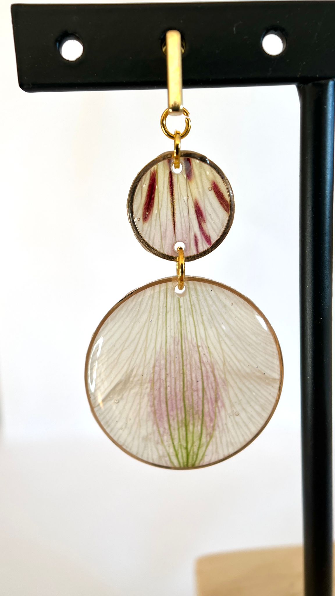 Lush - Astromelias Blancas