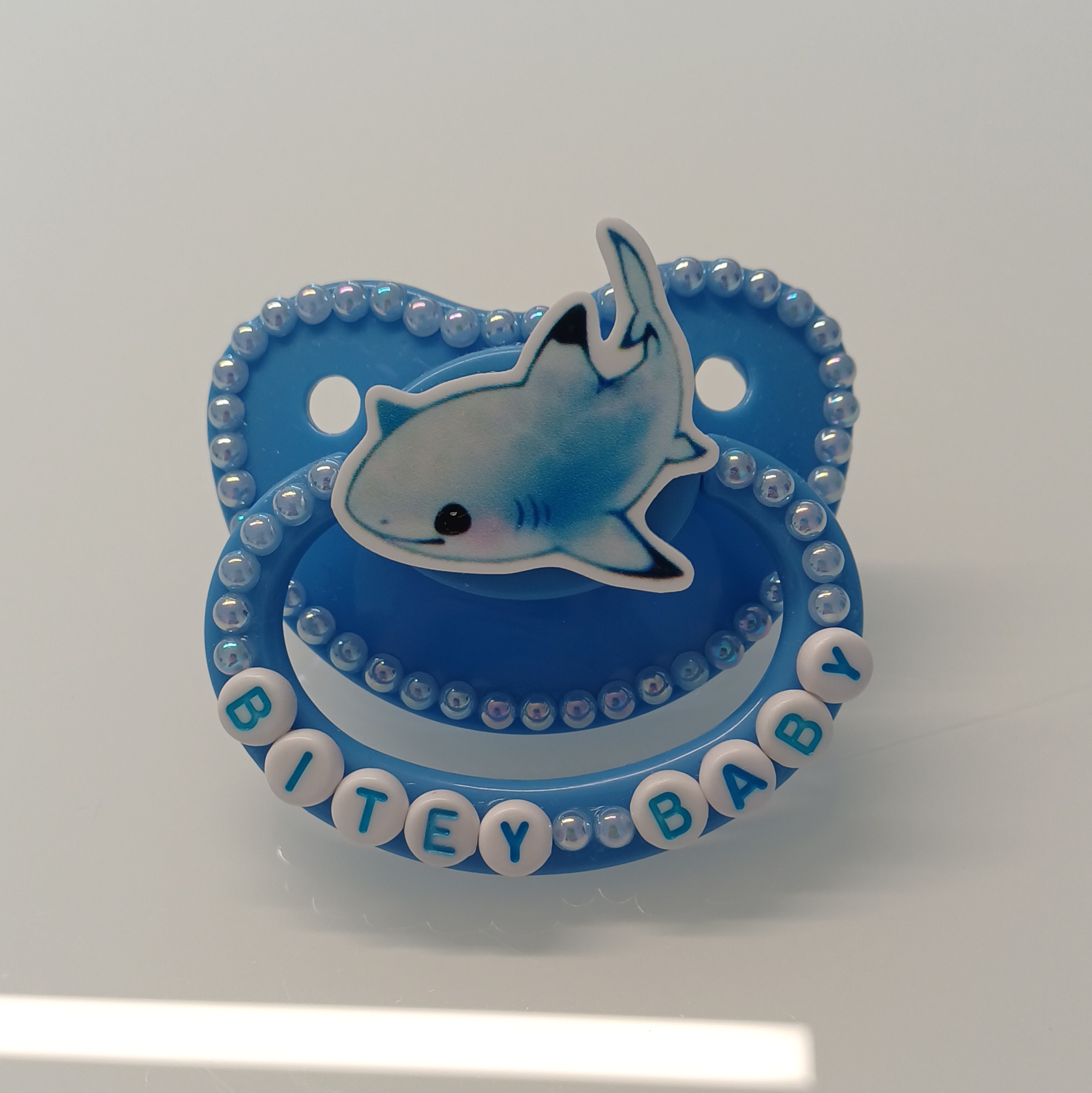 Shark Paci 