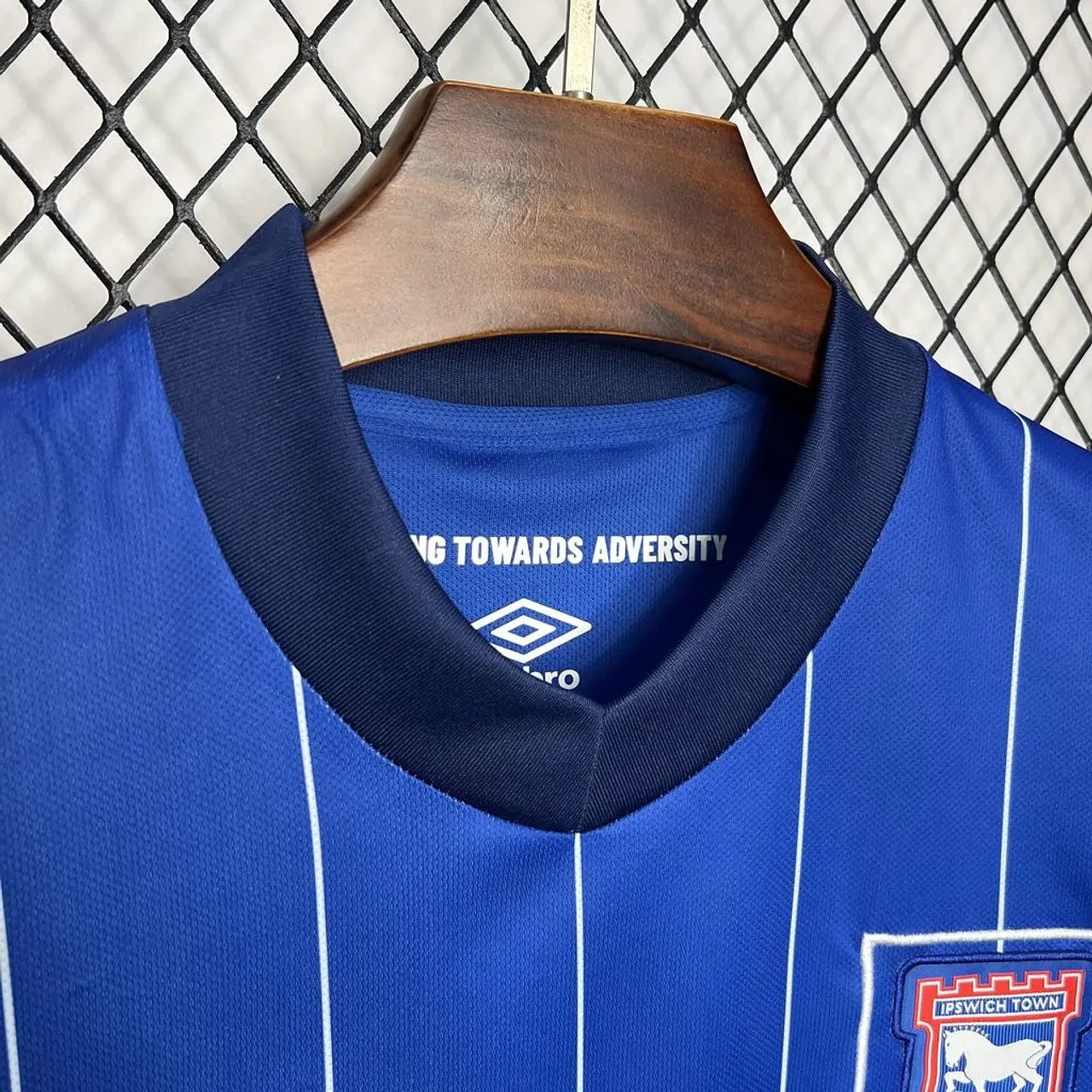 Camisola Principal do Ipswich Town 2024/2025