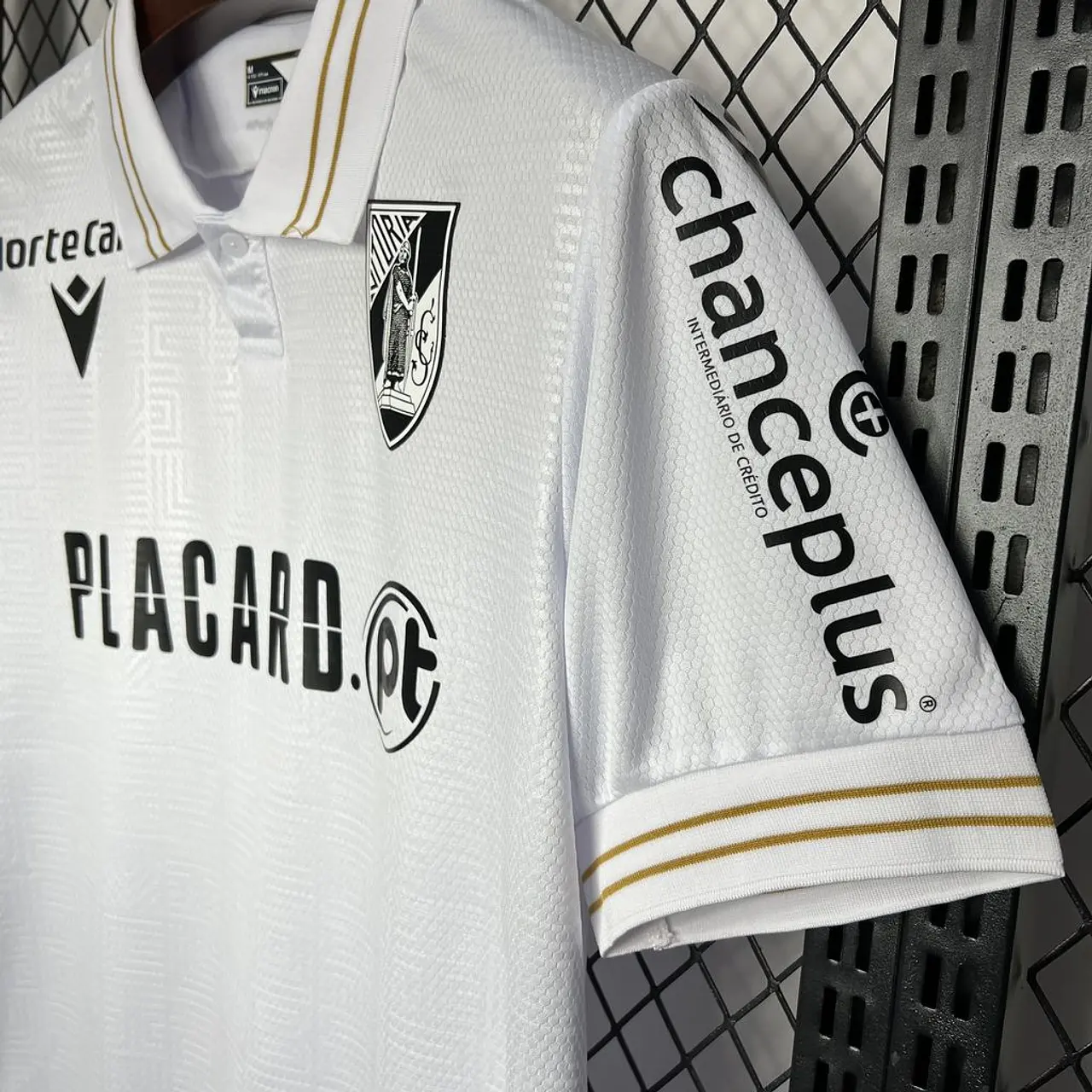 Camisola Equipamento Principal Vitória de Guimarães 2024/2025