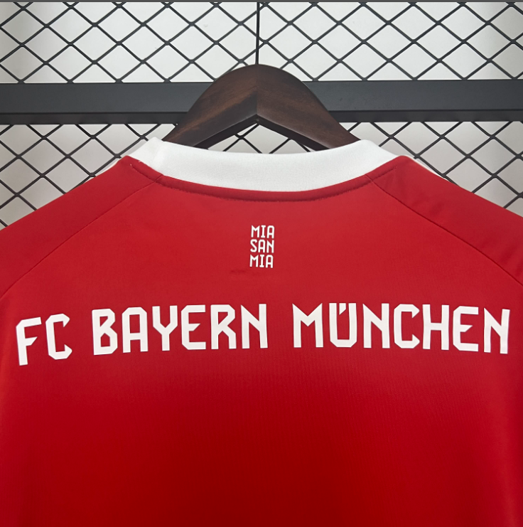 Equipamento Principal do Bayern Munique 2025/2026