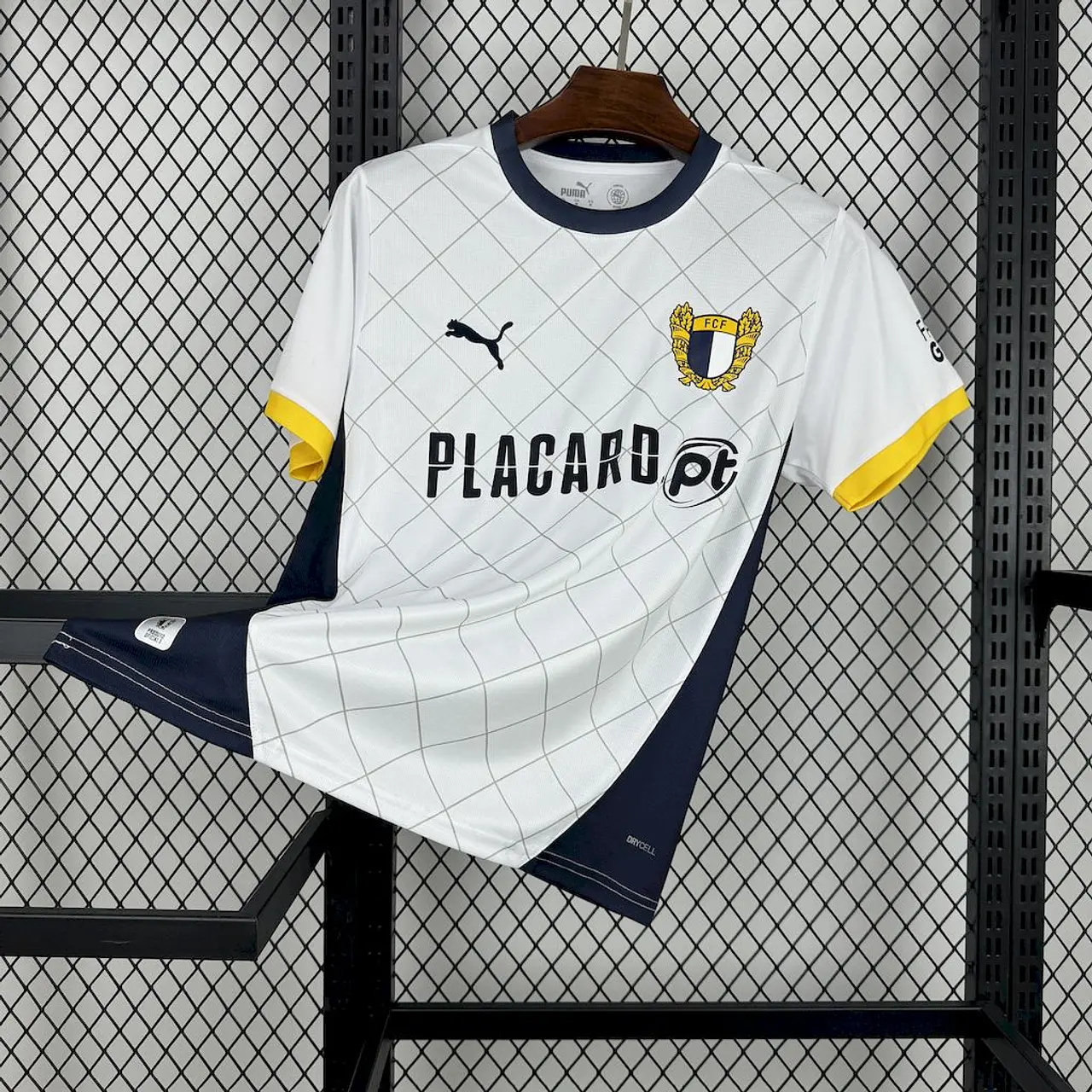 Camisola Equipamento Principal Famalicão 2024/2025
