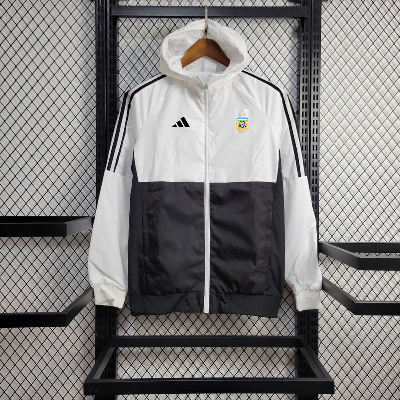 💨🧥 Argentina x Adidas — viento domado, pasión desatada