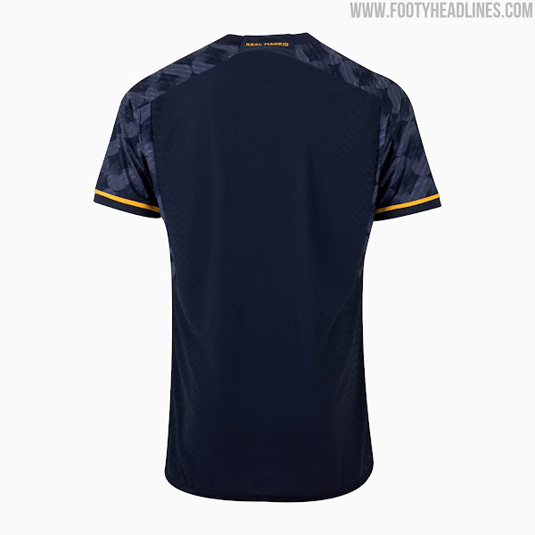 Real Madrid 2023/24 – Segunda Equipación (Visitante).