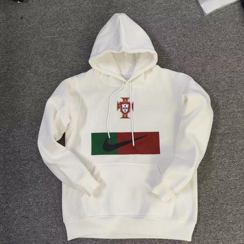 🧥 Hoodie de Entrenamiento — Selección de Portugal (Nike)