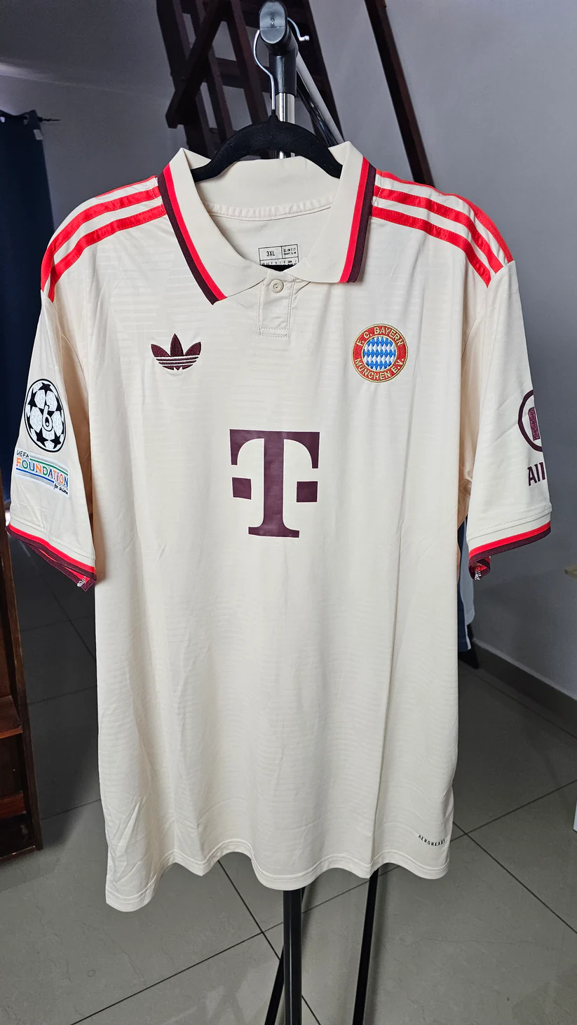 Bayern Múnich Away 24/25