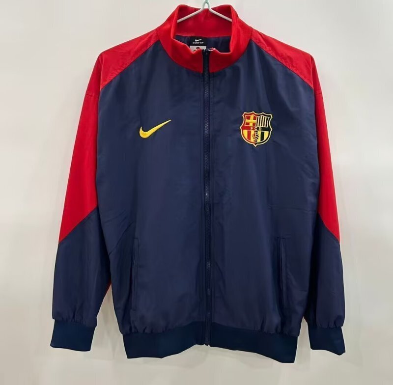 💨🧥 Barcelona x Adidas — viento? cancelado