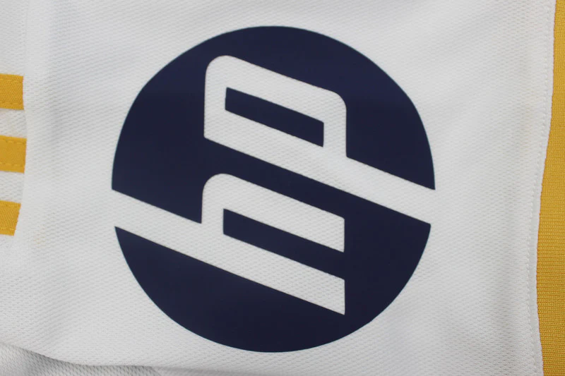 Real Madrid 2023/24 – Primera Equipación (Local).