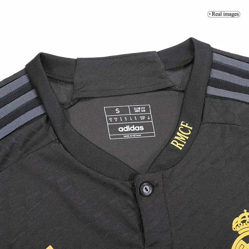 Real Madrid 2024/25 – Tercera Equipación.