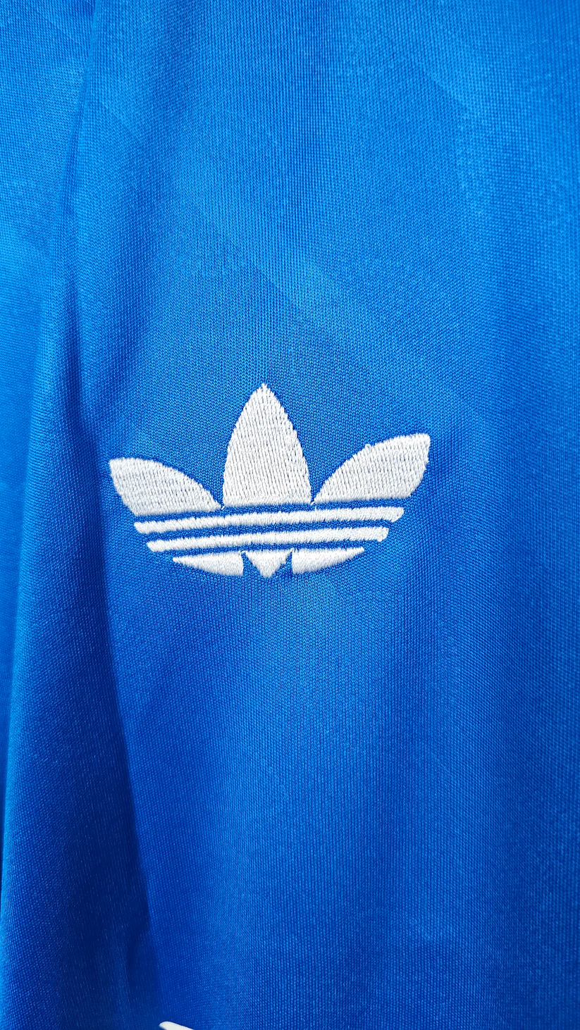 Real Madrid 2025/26 – Tercera Equipación.