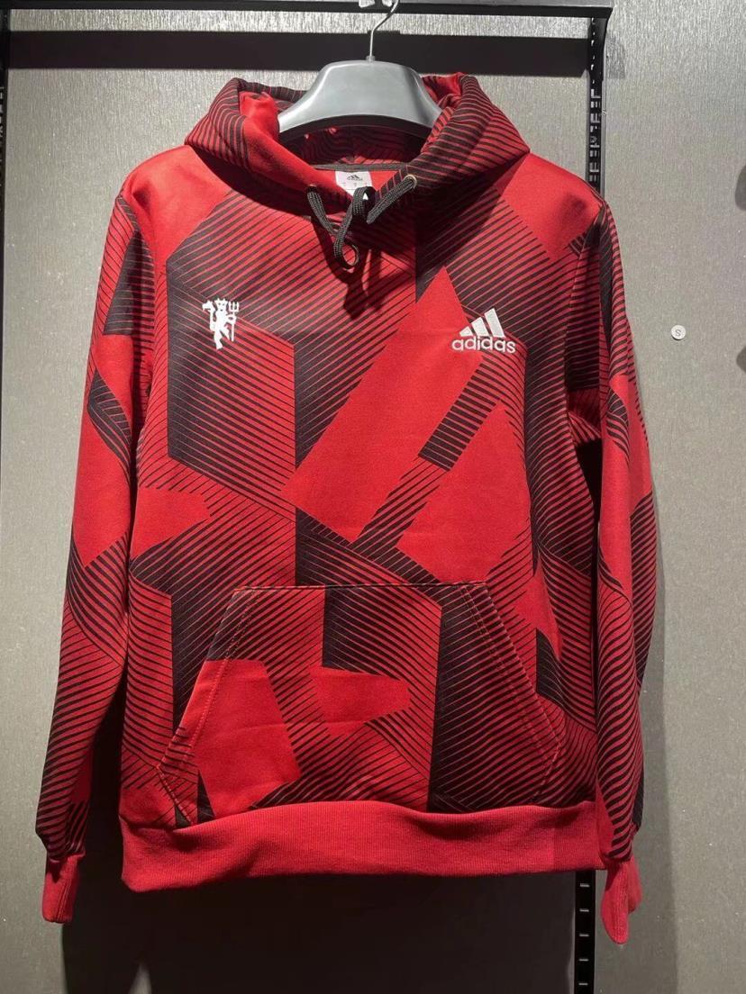 🧥 Manchester United x Adidas — pura garra, cero excusas