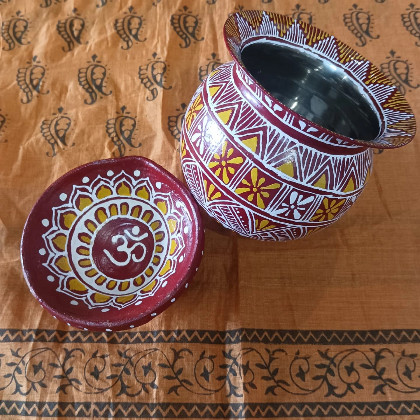 Aipan Designed thali set | karwa chauth | Hand-painted Hindu Puja Thali Set |} Diwali diya set with Thali