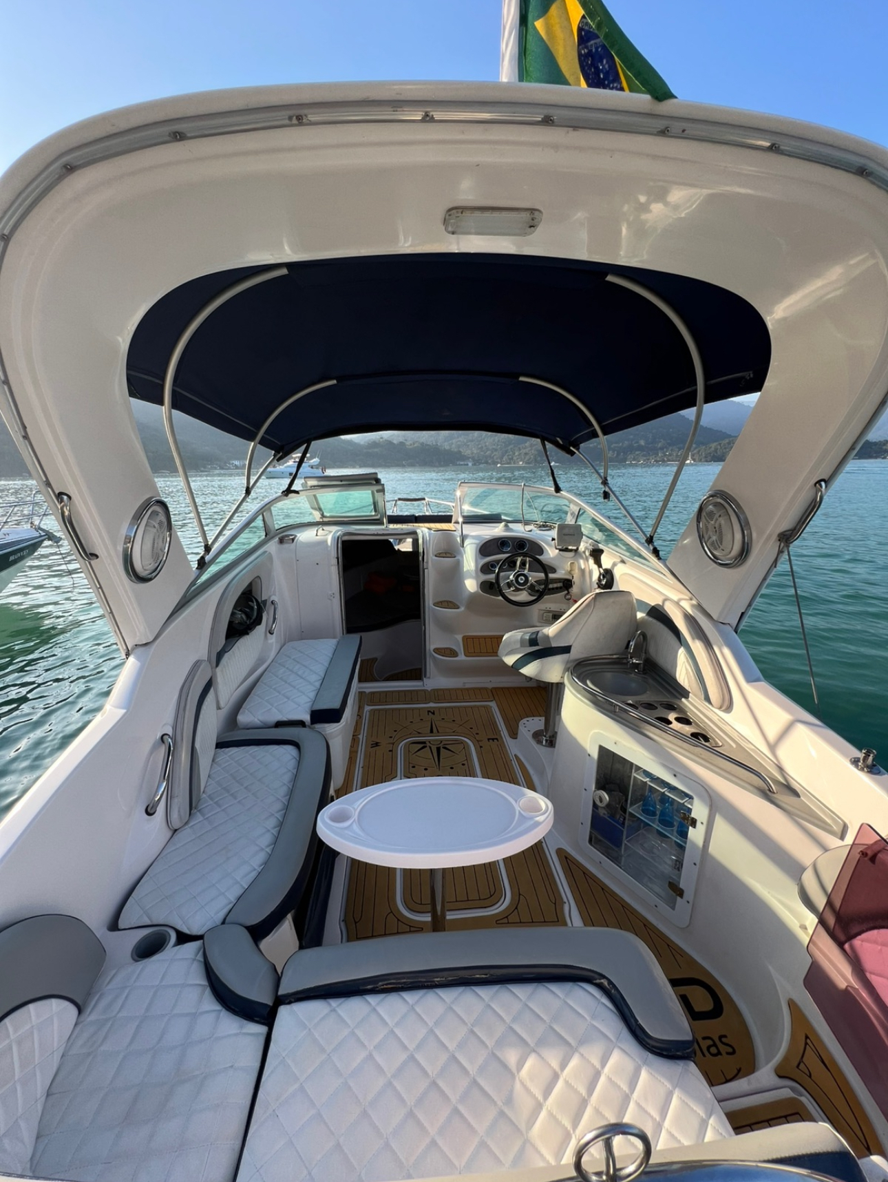 Focker 26” Cabinada 