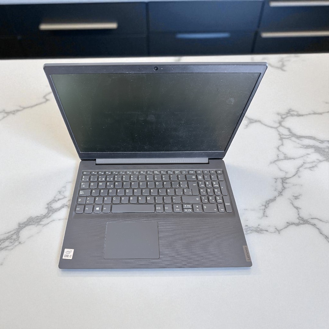 Notebook Lenovo V15