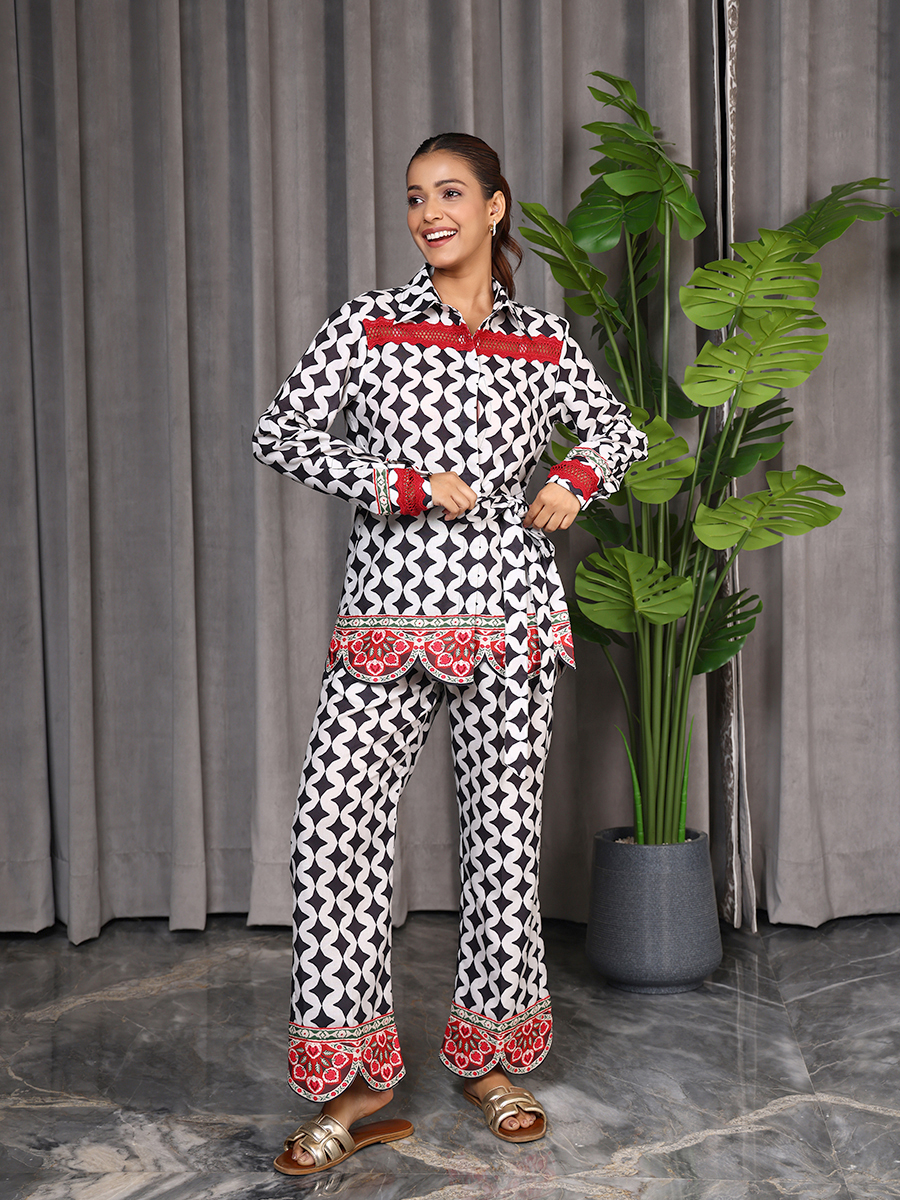 Black Print Tie Top with Red neck