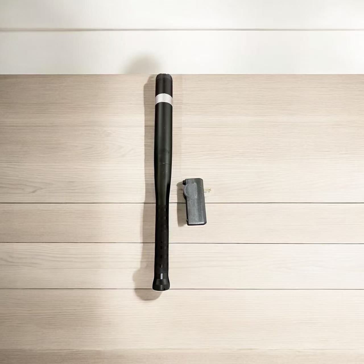 YJ-09 Extended Baseball Bat Electric Shock Device with Strong Flashlight and Stun Function