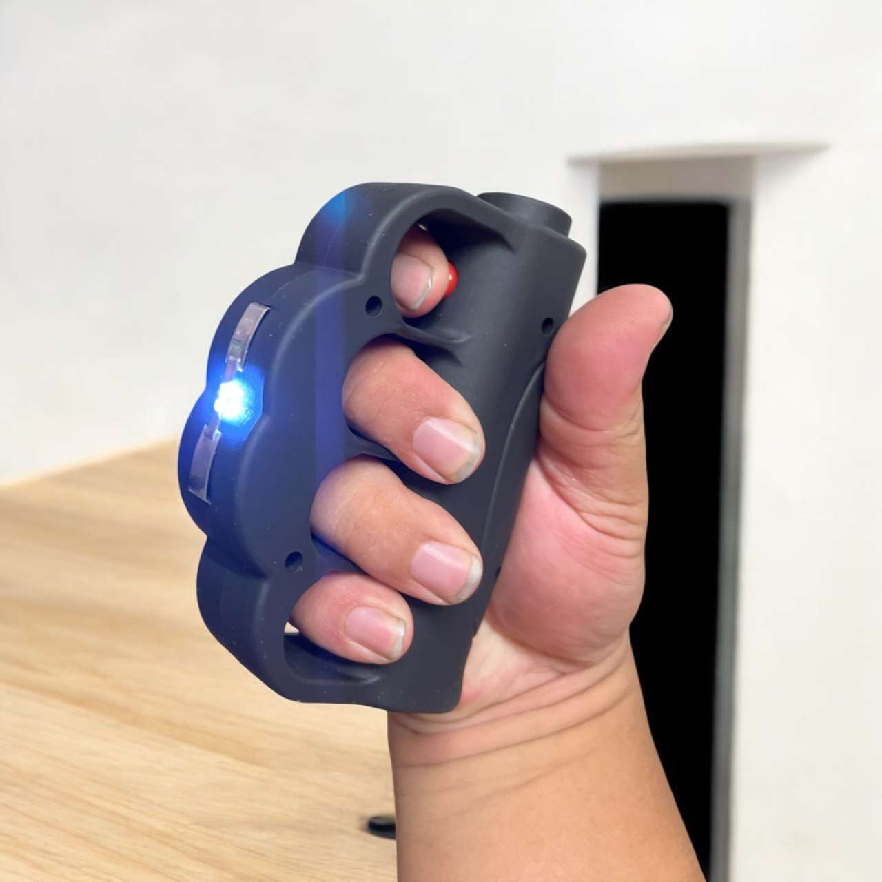 Five-Finger Stun Device